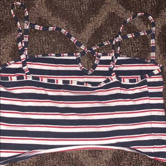 Hollister Cropped Tank - Picture 3 of 4